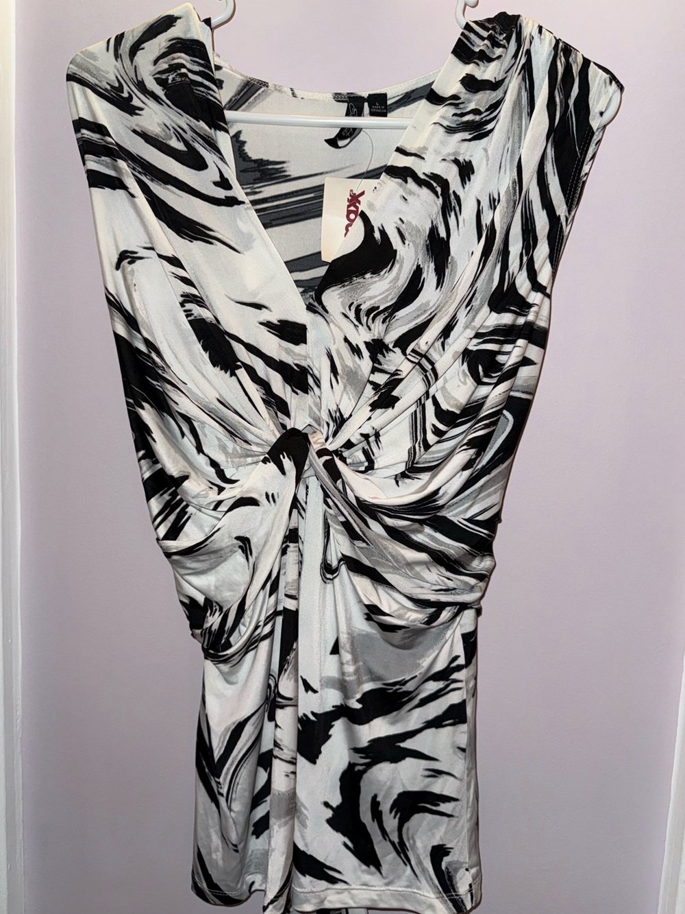Essentials by Milano Black and White Swirl Knot-Front Top